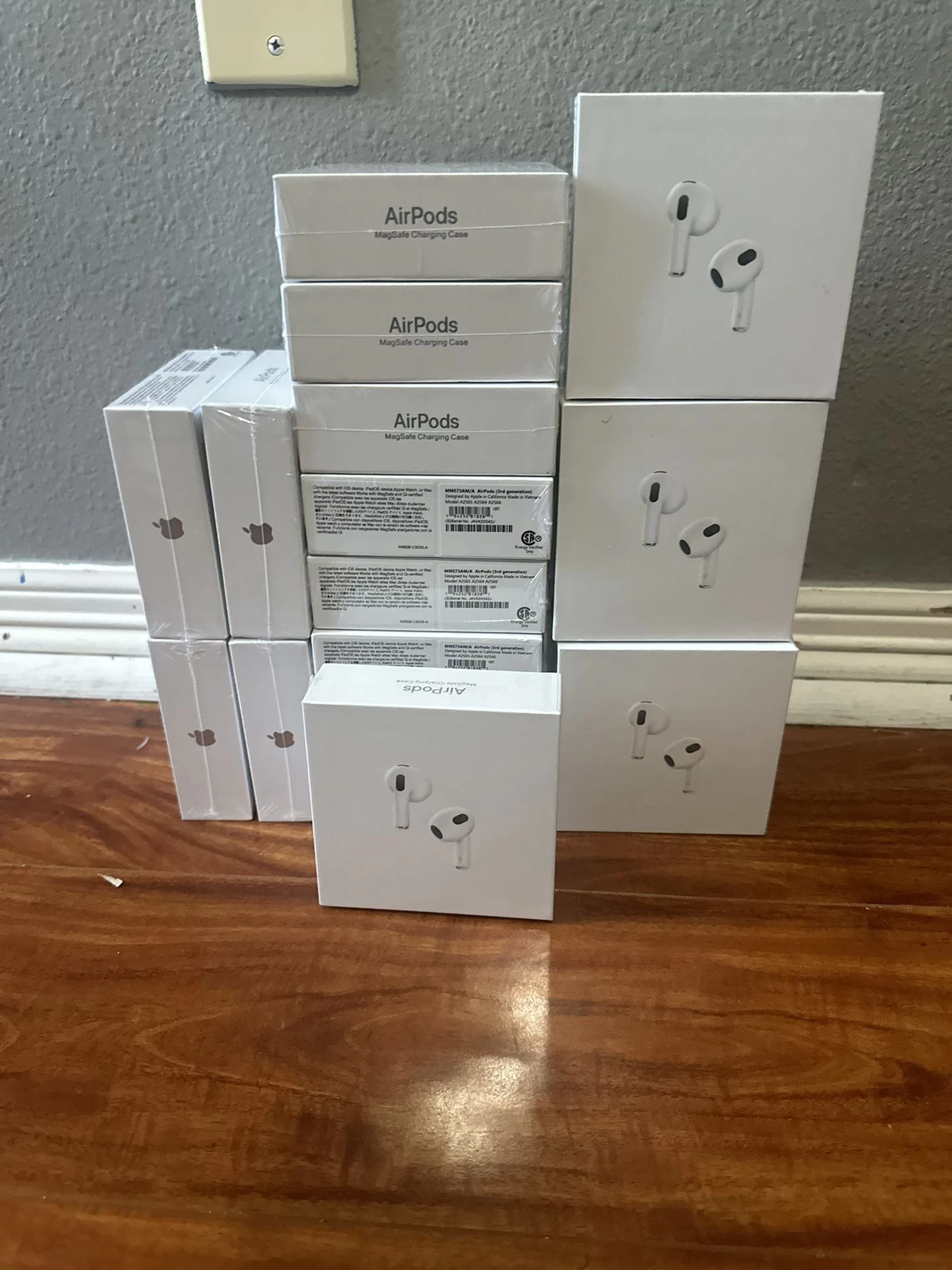 Airpods gen 3 New seal pack box original(contact 9707517078